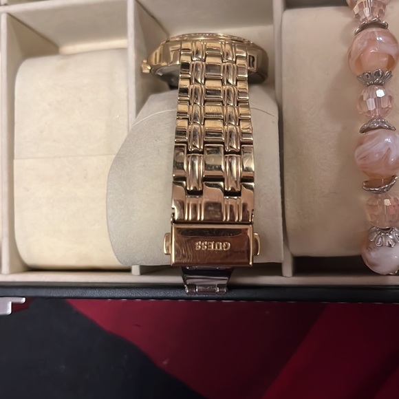 Guess watch - Picture 4 of 5